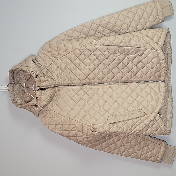 BCBGMAXAZRIA Quilted Puffer Tan Jacket size medium - Picture 1 of 10